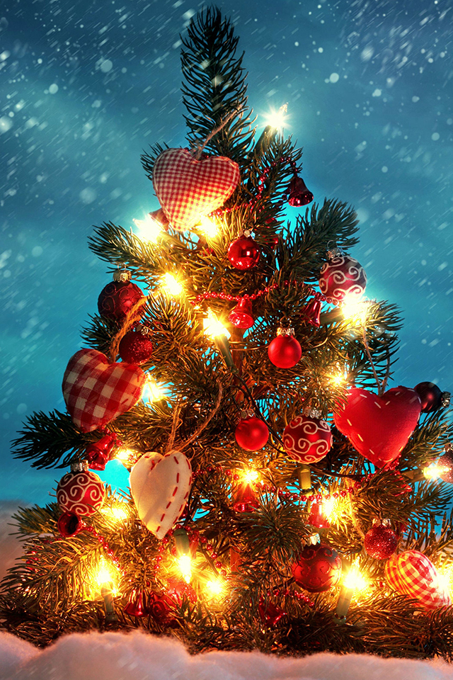 Christmas Tree with Lights Wallpaper