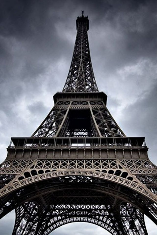 Eiffel Tower Wallpaper