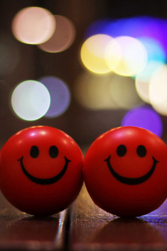 Smiley Couple Wallpaper