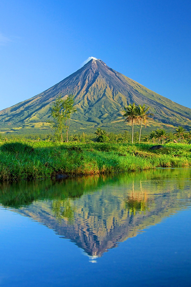 Mt Mayon Wallpaper