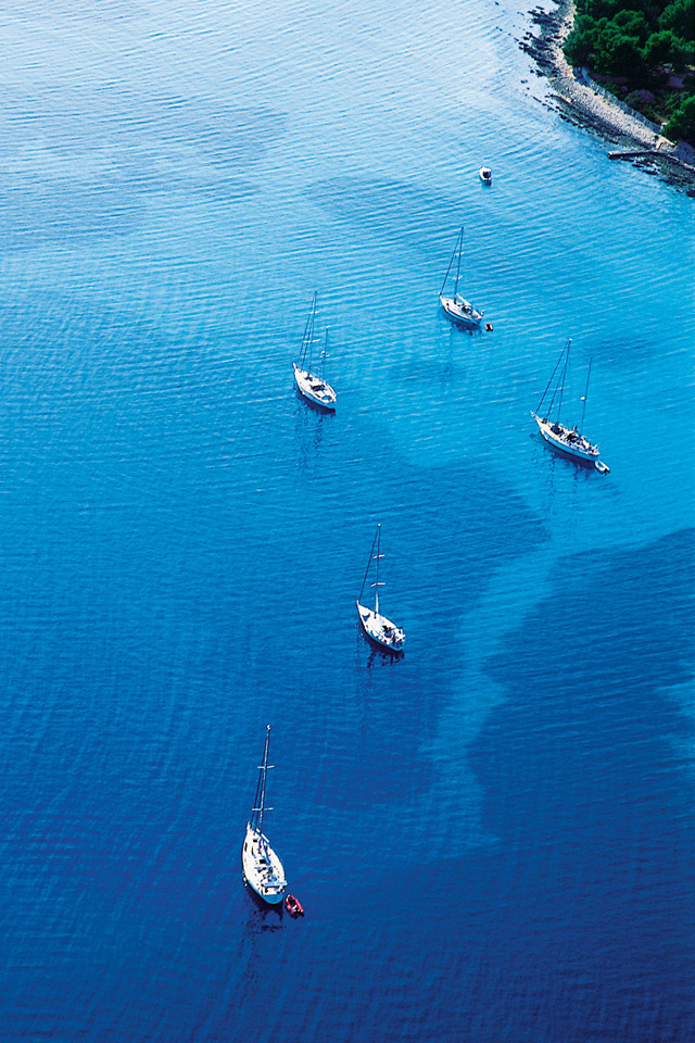 Boats and Ocean Wallpaper